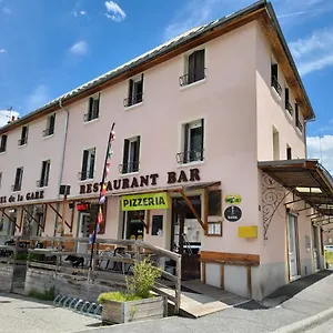 De La Gare Hotel