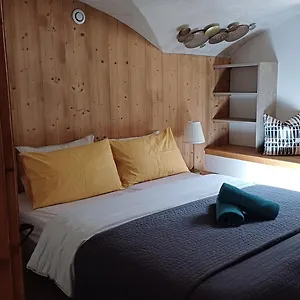 Maison A Tour Apartment